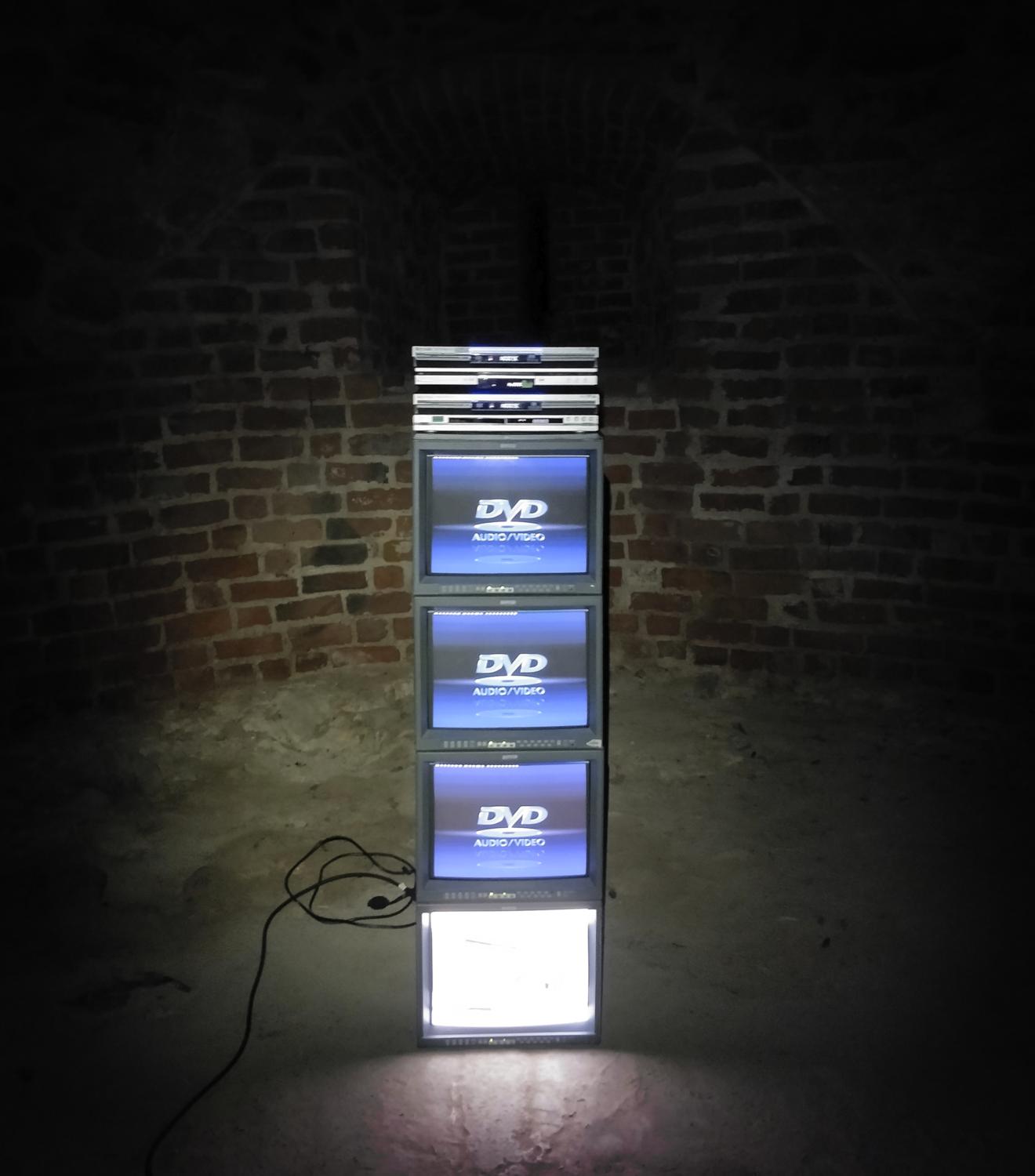 TV installation for Irene Suosalo @ Raaseborg Castle 2017
