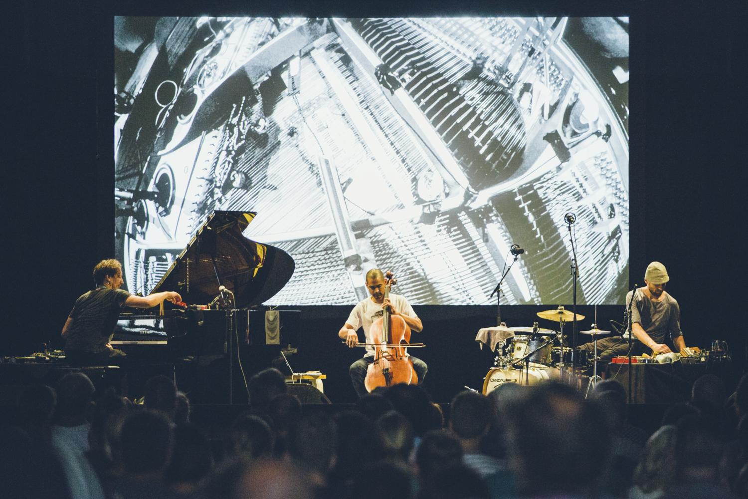 Hauschka Kosminen Zeigler prepared piano camera setup @ FLOW Festival 2014 | Photo: Samuli Pentti